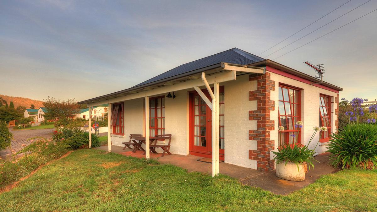 Hatchers Manor 4*