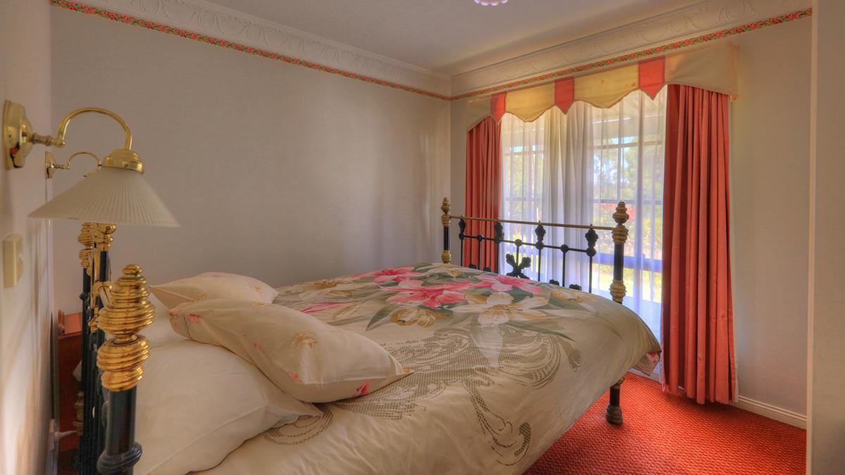 Hatchers Manor Hotel 4*